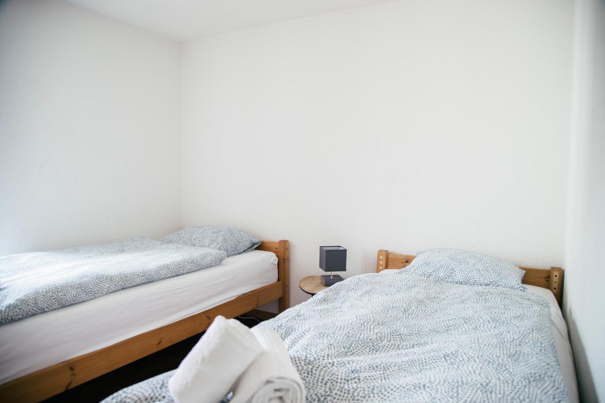Nimbuzzz Apartments Unterseen 客房 照片