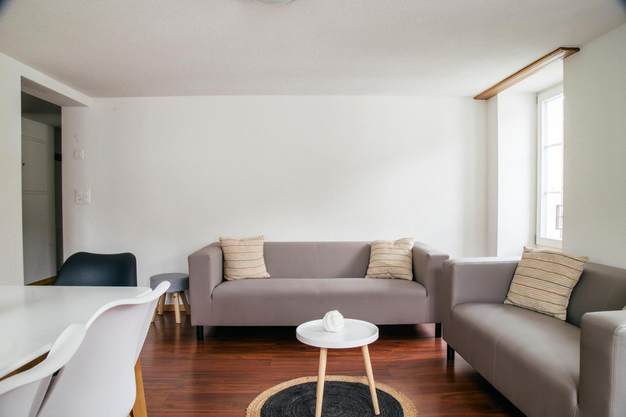 Nimbuzzz Apartments Unterseen 客房 照片