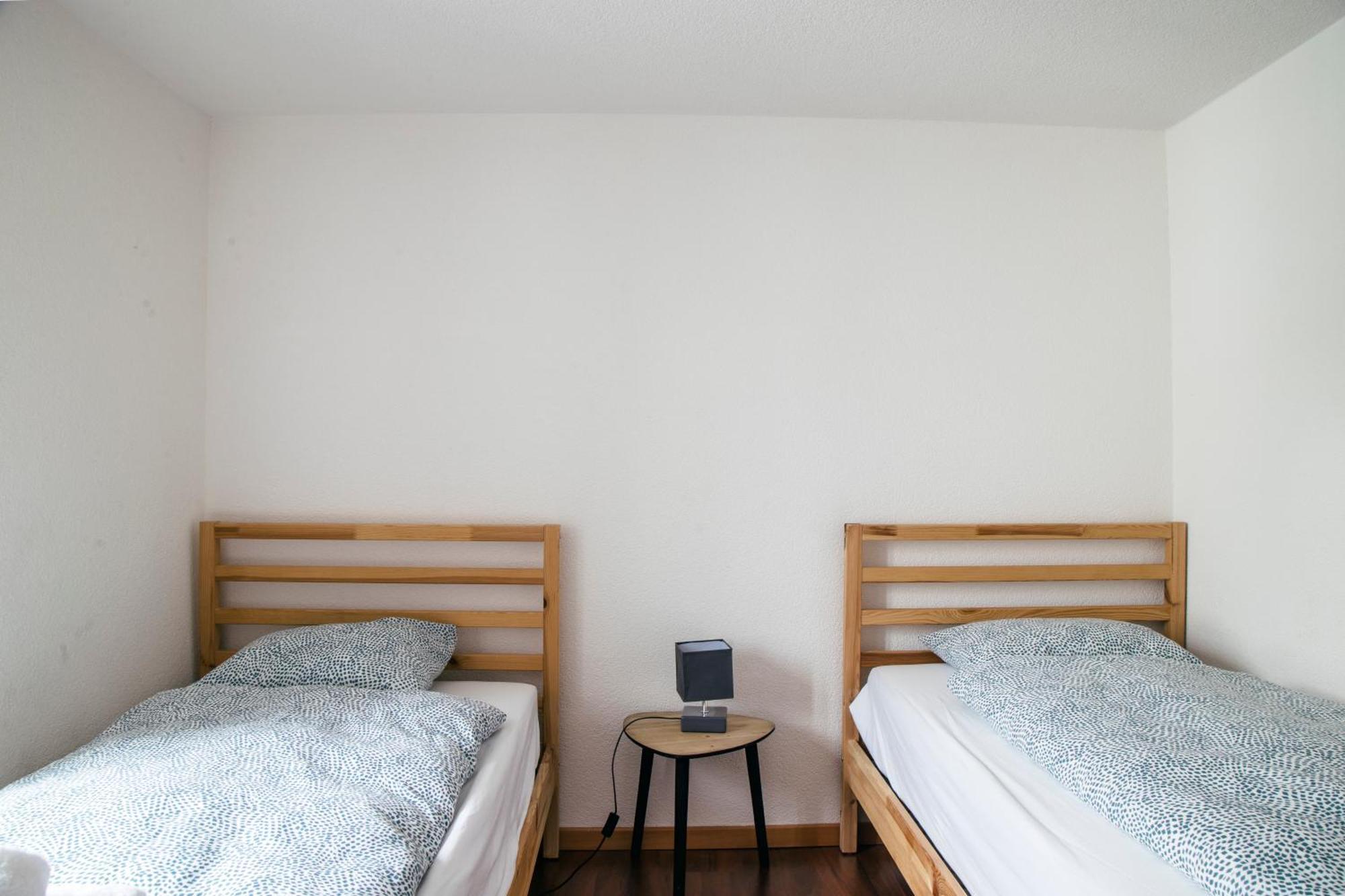 Nimbuzzz Apartments Unterseen 客房 照片